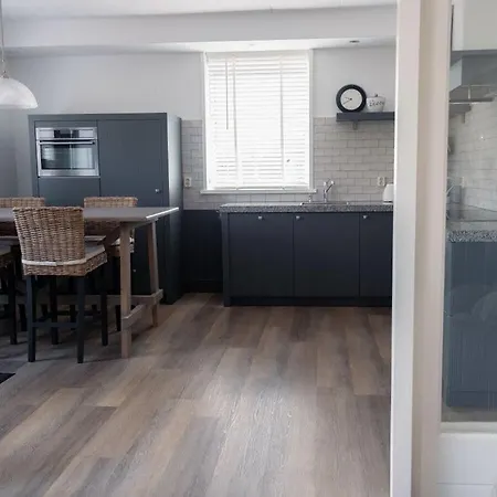 Vakantiebungalow * Limmen